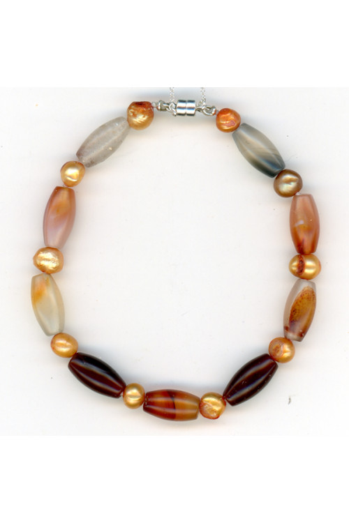 Carnelian and Pearl Bracelet