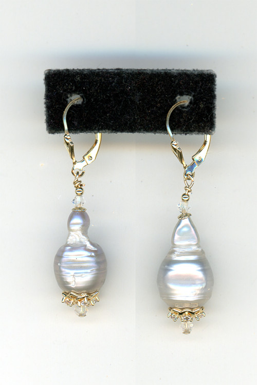 Edison Pearl Earrings
